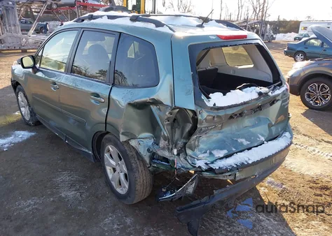 2015 Subaru Forester 2.5I Premium из США, поврежденный, VIN JF2SJAFCXFH561735